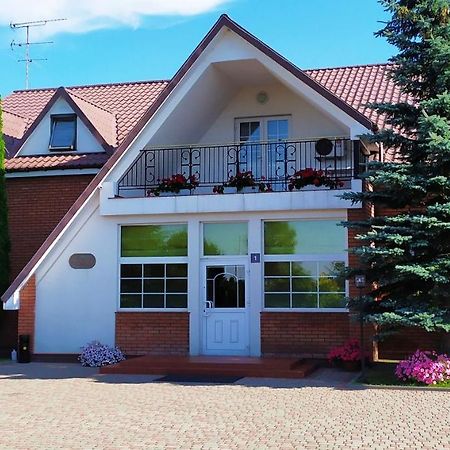 Euro Motel Lyuboml Luaran gambar