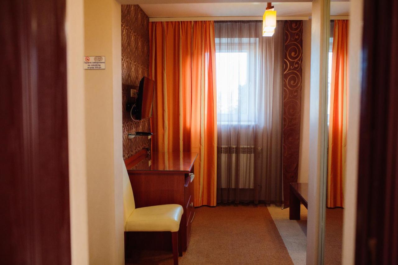 Euro Motel Lyuboml Luaran gambar