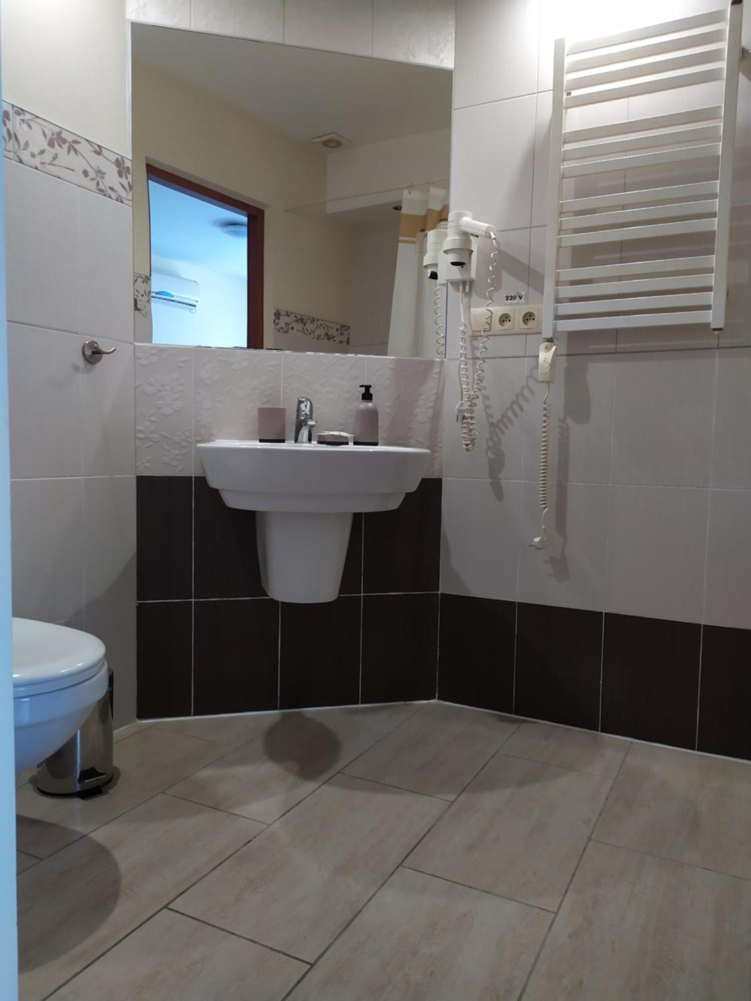 Euro Motel Lyuboml Luaran gambar