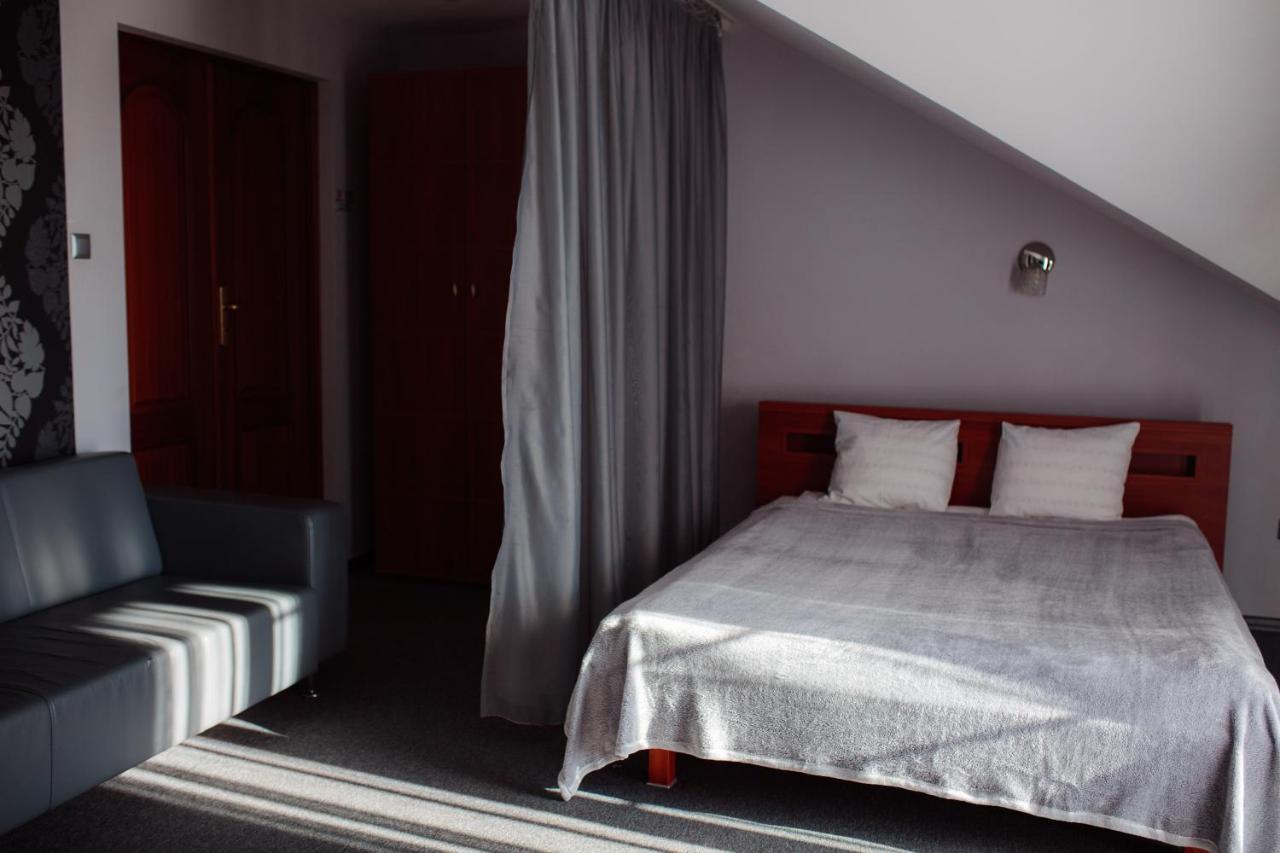 Euro Motel Lyuboml Luaran gambar